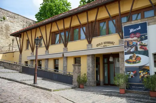 Imola Udvarhz - Szilveszter (min. 2 j)