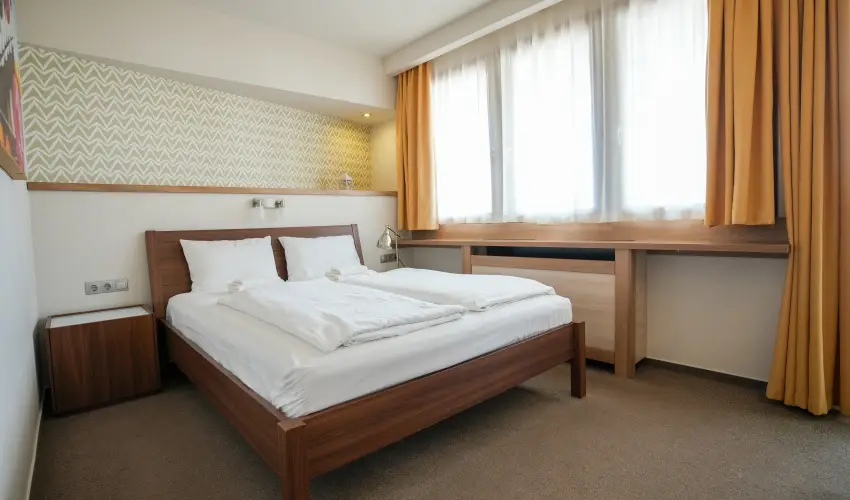 Imola Udvarhz Eger - Szilveszter (min. 2 j)