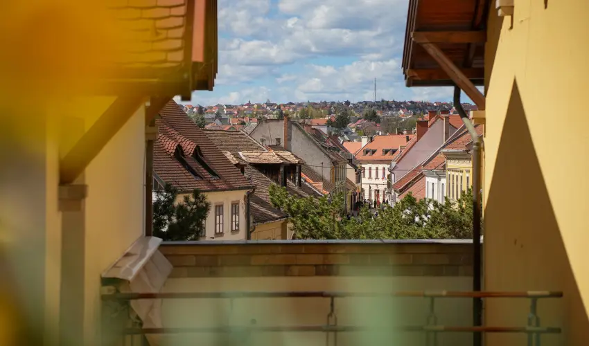 Imola Udvarhz Eger - Szilveszter (min. 2 j)