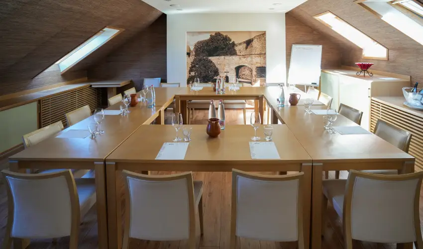 Imola Udvarhz Eger - Szilveszter (min. 2 j)