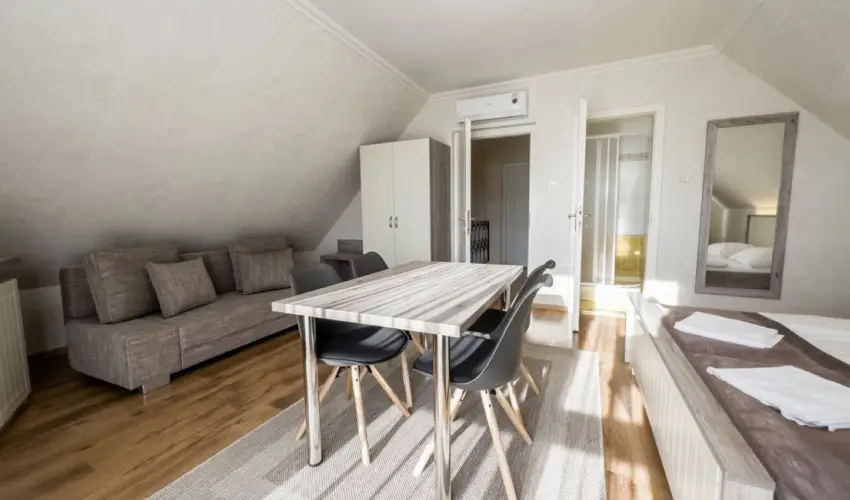 Jrja Panzi Hajdszoboszl - Szilveszter (min. 3 j)