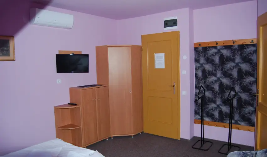 Judit Panzi Tapolca-Gyulakeszi - Szilveszter (min. 2 j)