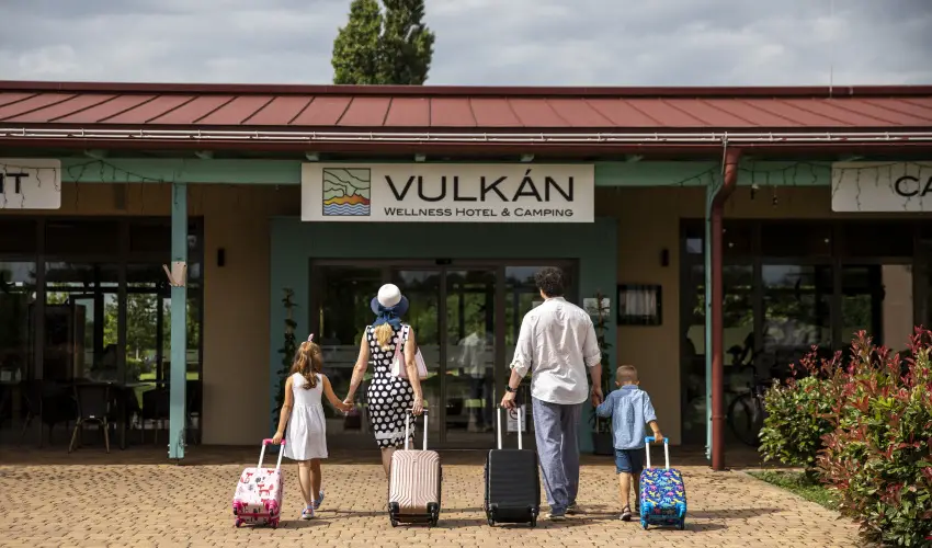 Vulkn Wellness Hotel s Kemping Celldmlk - Szilveszter (min. 2 j)