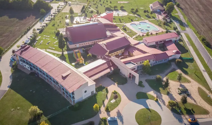 Vulkn Wellness Hotel s Kemping Celldmlk - Szilveszter (min. 2 j)