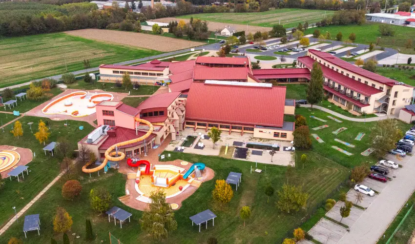 Vulkn Wellness Hotel s Kemping Celldmlk - Szilveszter (min. 2 j)