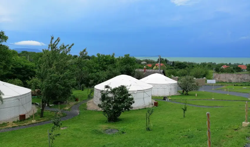 Jurta Spirit Hotel Balatongyrk - Szilveszter