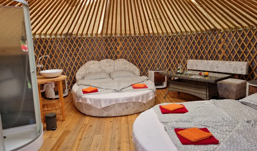 Jurta Spirit Hotel Balatongyrk - Szilveszter