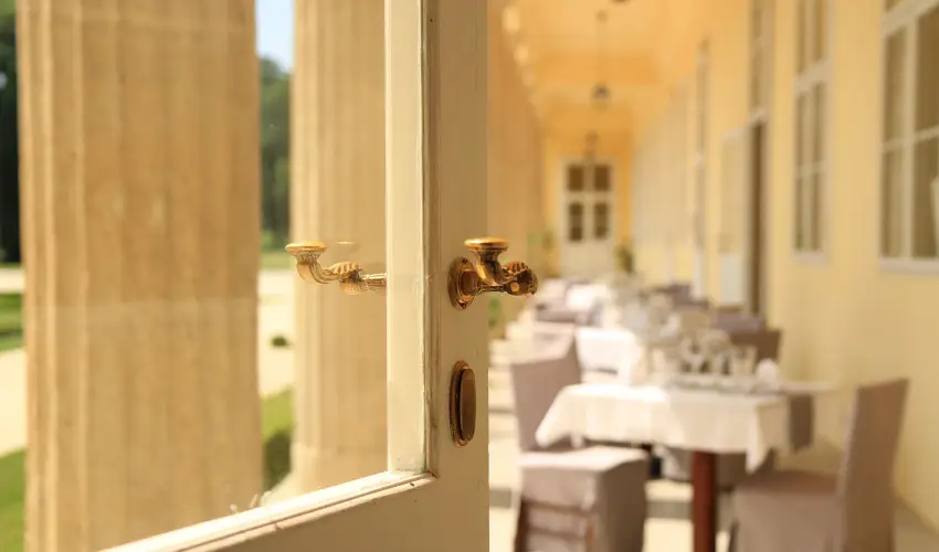 Krolyi Kastly Hotel & Restaurant  Fehrvrcsurg - Szilveszter