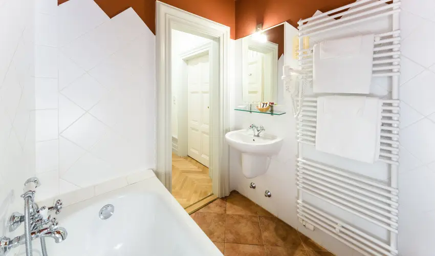 Krolyi Kastly Hotel & Restaurant  Fehrvrcsurg - Szilveszter