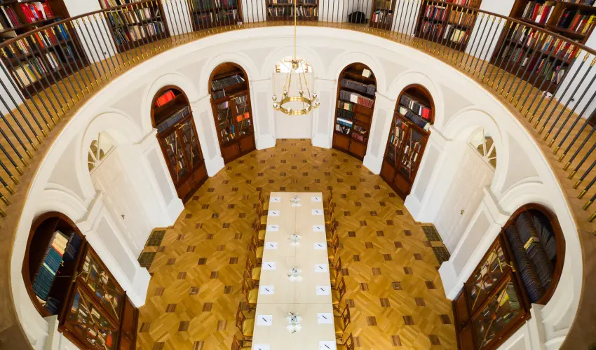 Krolyi Kastly Hotel & Restaurant  Fehrvrcsurg - Szilveszter