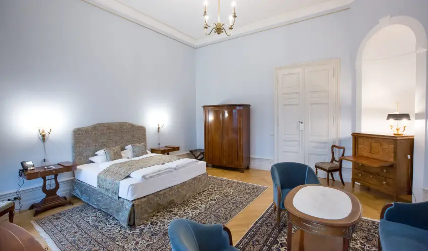 Krolyi Kastly Hotel & Restaurant  Fehrvrcsurg - Szilveszter