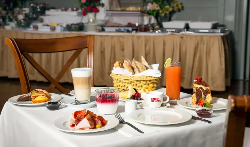 Krolyi Kastly Hotel & Restaurant  Fehrvrcsurg - Szilveszter