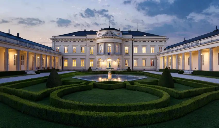 Krolyi Kastly Hotel & Restaurant  Fehrvrcsurg - Szilveszter