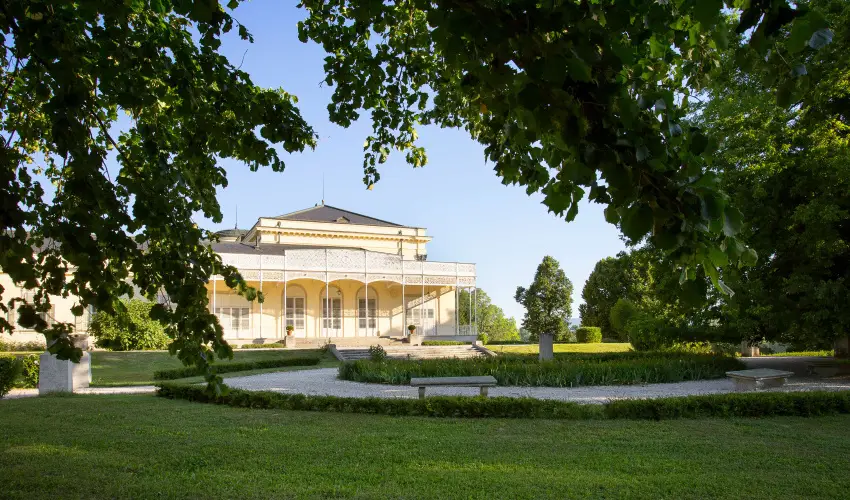 Krolyi Kastly Hotel & Restaurant  Fehrvrcsurg - Szilveszter