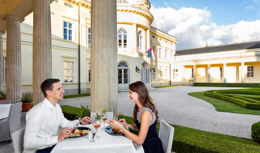 Krolyi Kastly Hotel & Restaurant  Fehrvrcsurg - Szilveszter