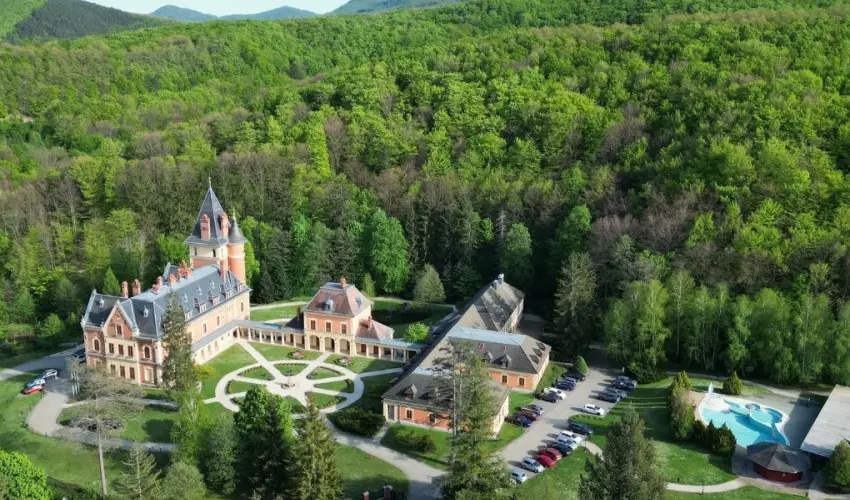 Kastlyhotel Sasvr Pardsasvr - Szilveszter (min. 3 j)