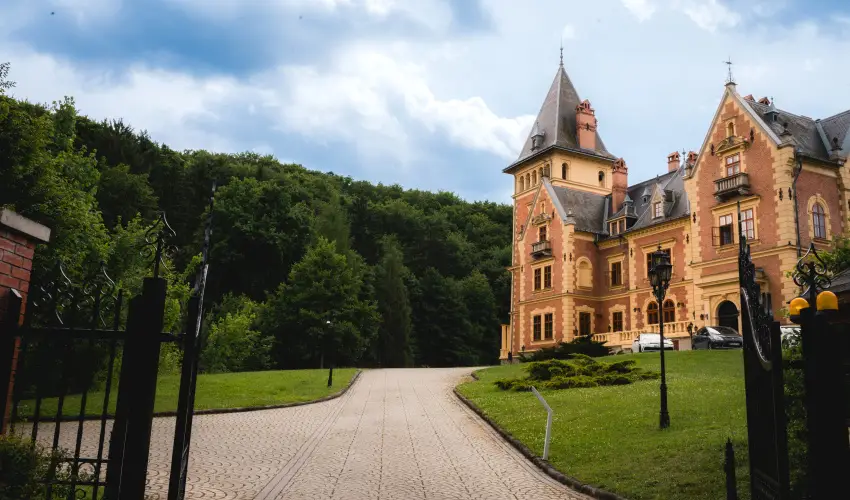 Kastlyhotel Sasvr Pardsasvr - Szilveszter (min. 3 j)