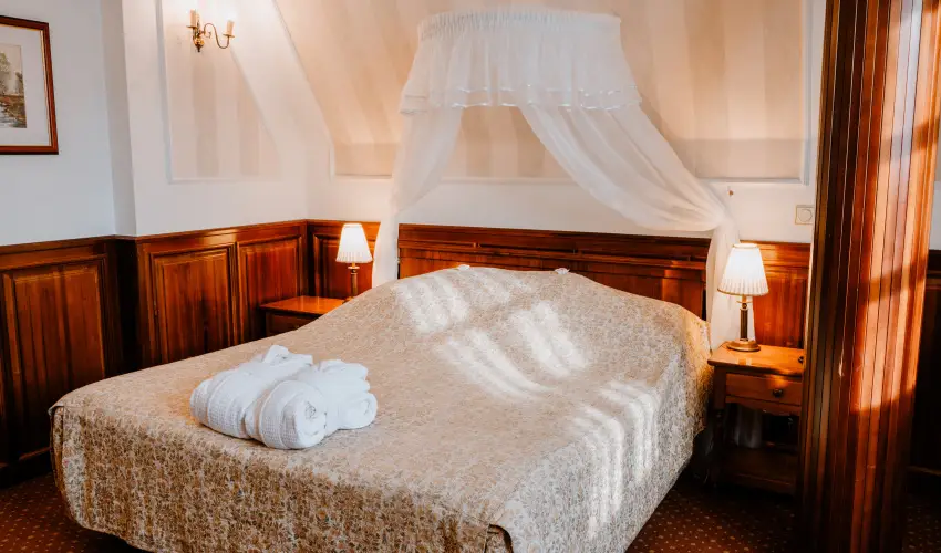 Kastlyhotel Sasvr Pardsasvr - Szilveszter (min. 3 j)