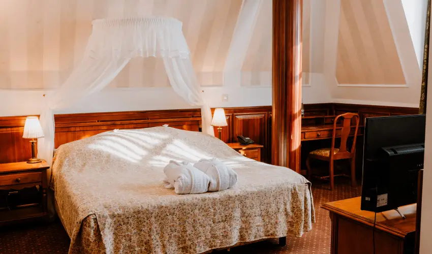 Kastlyhotel Sasvr Pardsasvr - Szilveszter (min. 3 j)