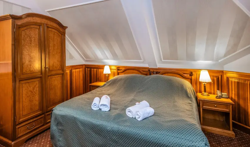 Kastlyhotel Sasvr Pardsasvr - Szilveszter (min. 3 j)