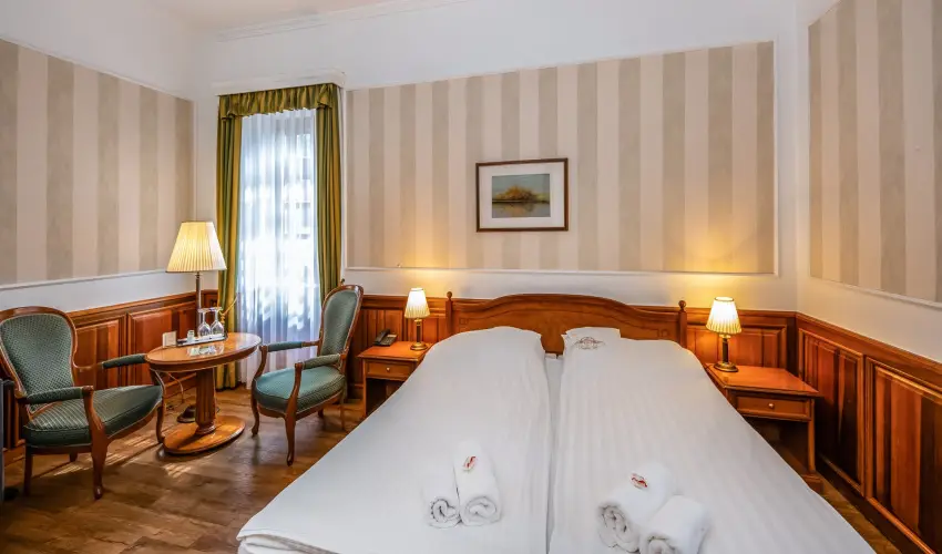 Kastlyhotel Sasvr Pardsasvr - Szilveszter (min. 3 j)