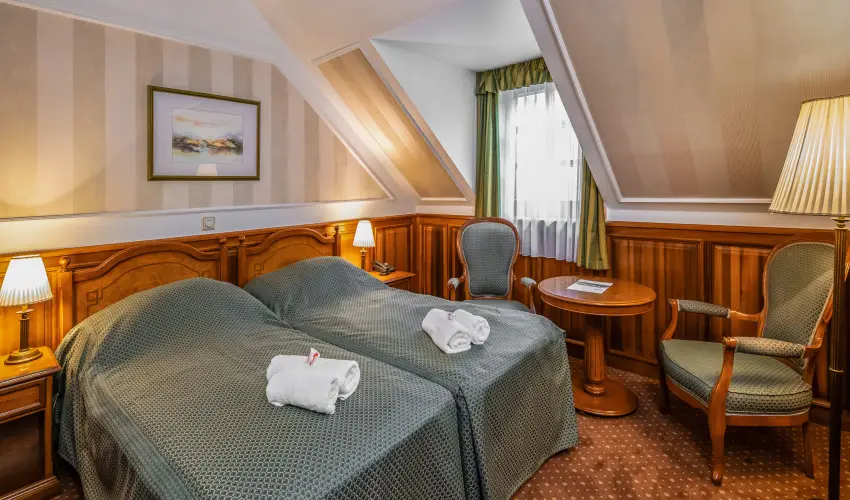 Kastlyhotel Sasvr Pardsasvr - Szilveszter (min. 3 j)