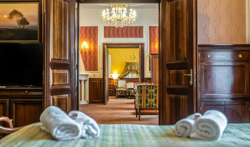 Kastlyhotel Sasvr Pardsasvr - Szilveszter (min. 3 j)