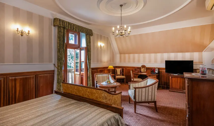 Kastlyhotel Sasvr Pardsasvr - Szilveszter (min. 3 j)