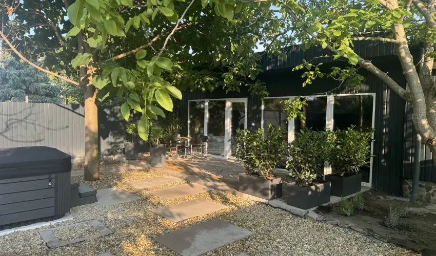 K�kmad�r Vend�gh�z Homokm�gy - Szilveszter