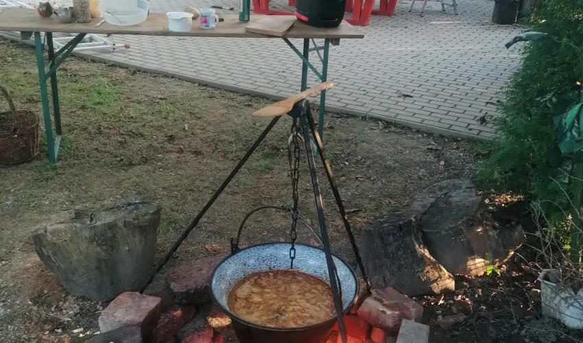 Kerka Vendghz Csesztreg - Szilveszter (min. 2 j)