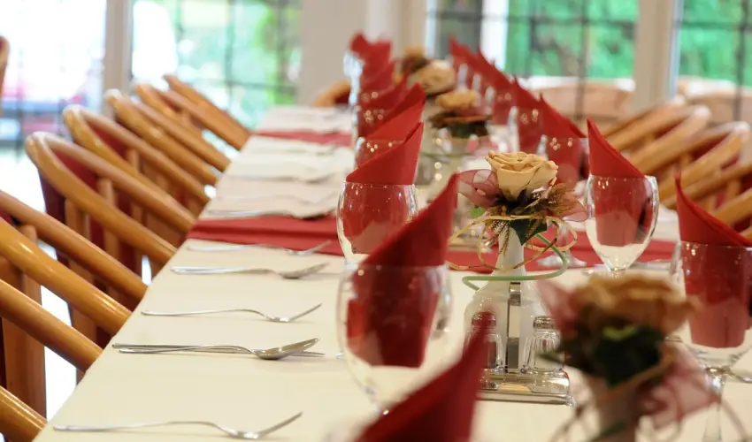 Kt Korona Konferencia & Wellness Hotel Balatonszrsz - Szilveszter a Balatonnl 2025 - ABBA Sisters: Mamma Mia SHOW msorral (min. 3 j)