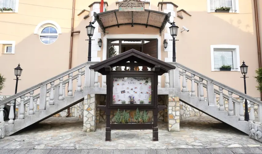 Kikelet Club Hotel Miskolctapolca - Szilveszter (min. 3 �j)
