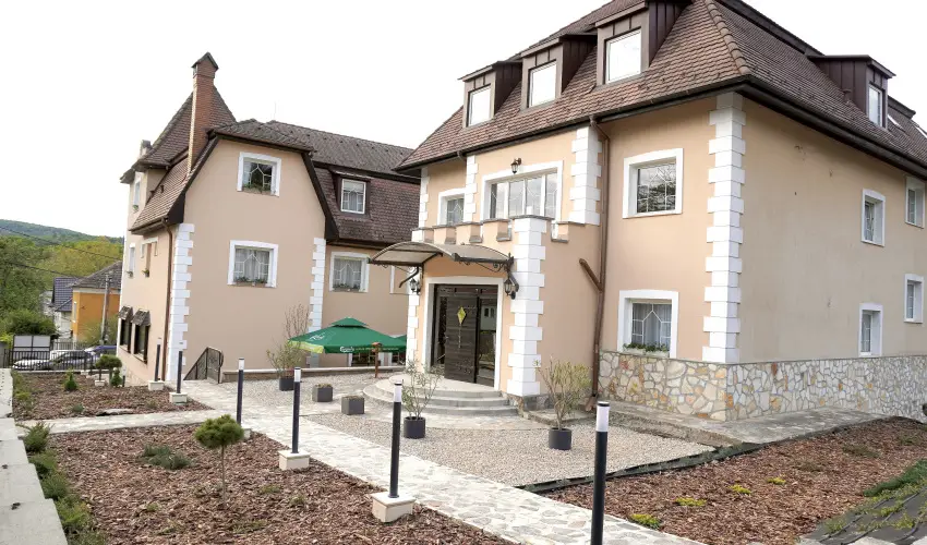 Kikelet Club Hotel Miskolctapolca - Szilveszter (min. 3 �j)