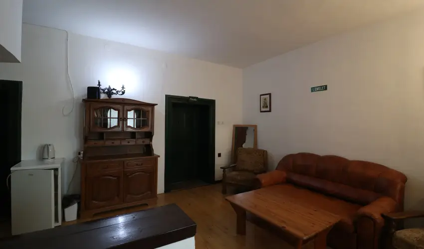 K�bor Macska Fogad� K�szeg - Szilveszter