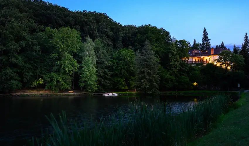 Kkapu Vadszkastly s Hotel & Apartments Nagyhuta - Szilveszter (min. 3 j)