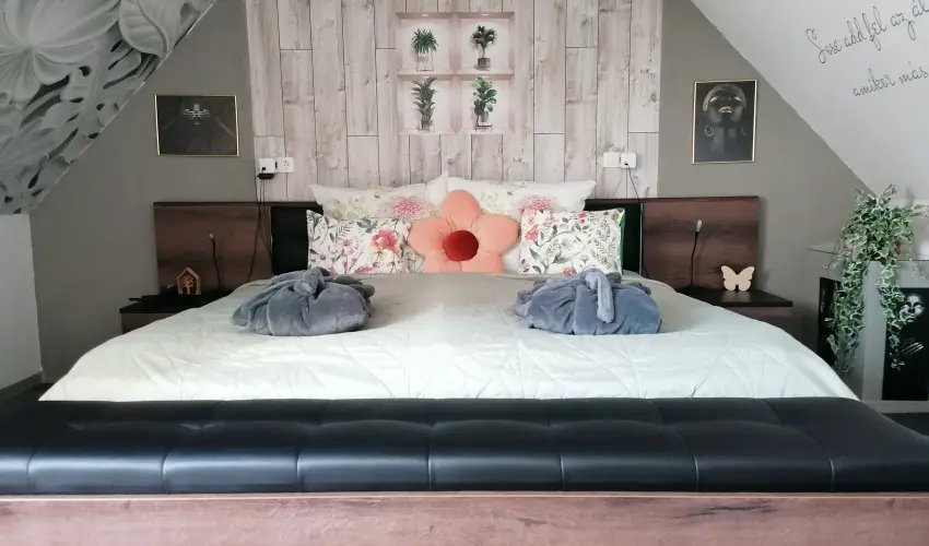 K�kert Pihen�h�z K�szeg - Szilveszter