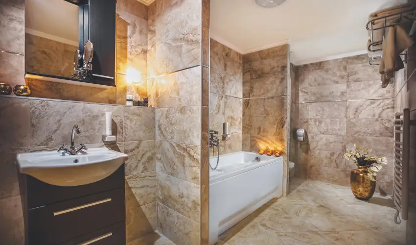 Koml Hotel Gyula - Szilveszter (min. 2 j)