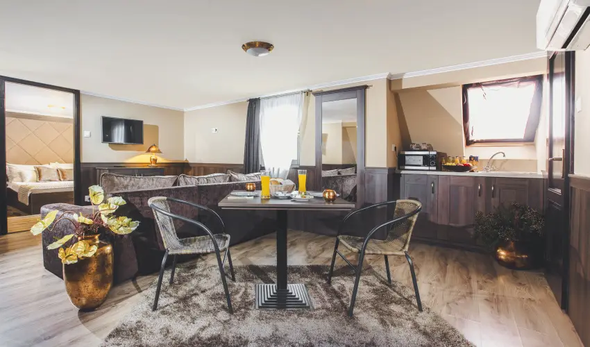 Koml Hotel Gyula - Szilveszter (min. 2 j)