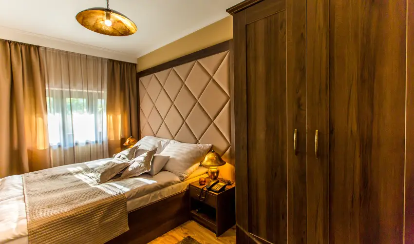 Koml Hotel Gyula - Szilveszter (min. 2 j)