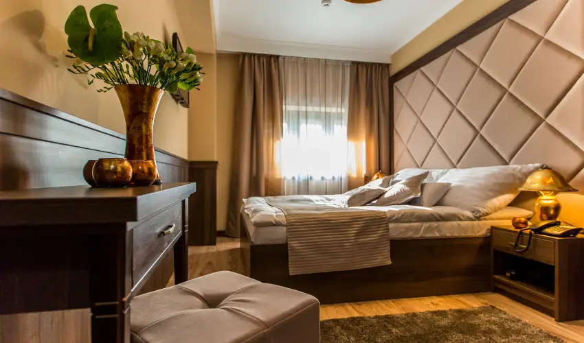 Koml Hotel Gyula - Szilveszter (min. 2 j)