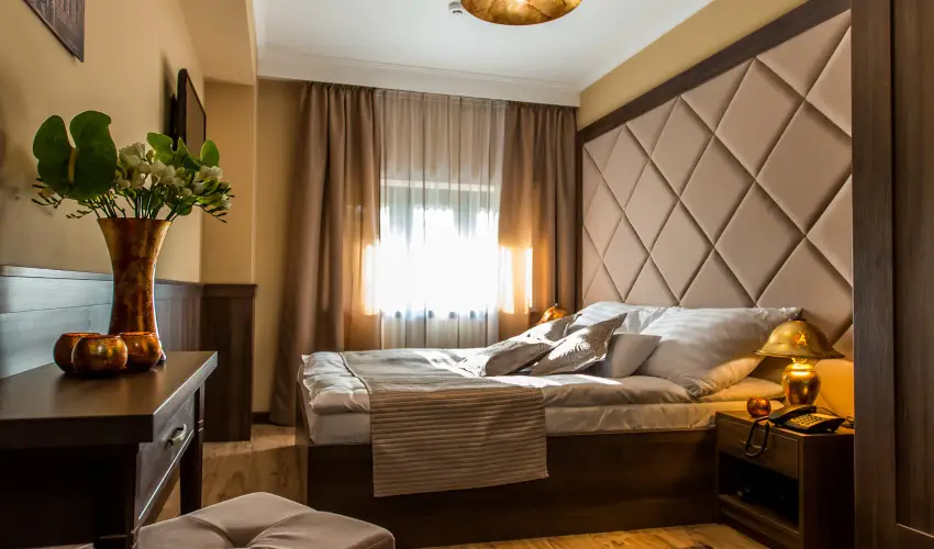 Koml Hotel Gyula - Szilveszter (min. 2 j)