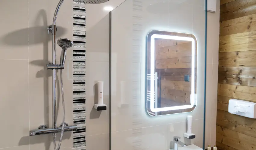 Kristly Hotel Konferencia & Wellness Ajka - Romantikus, elvonuls szilveszter (min. 2 j)