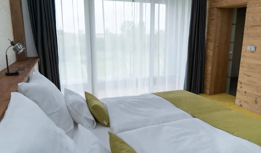 Kristly Hotel Konferencia & Wellness Ajka - Romantikus, elvonuls szilveszter (min. 2 j)