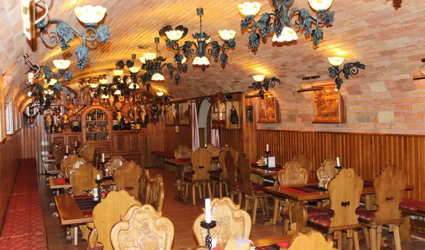 Kulacs Csrda & Panzi Eger - Szilveszter (min. 3 j)