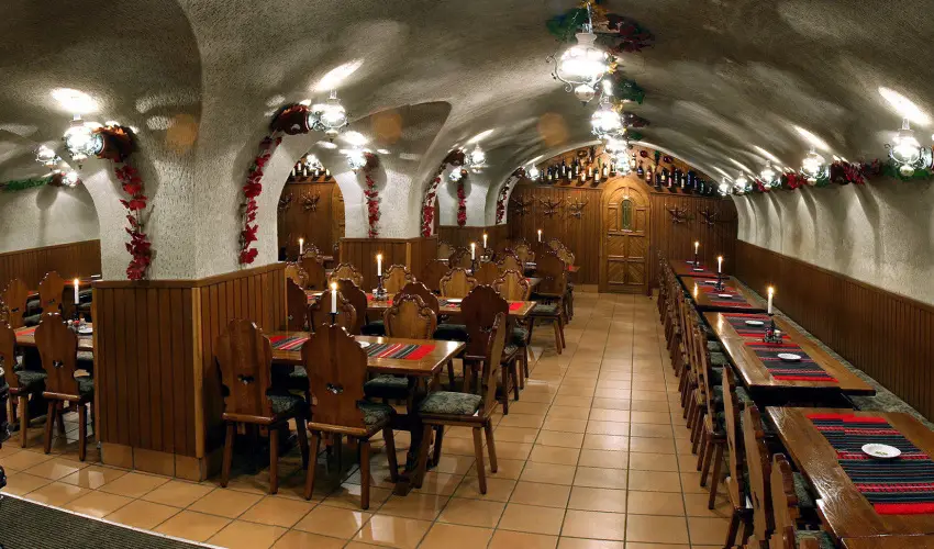 Kulacs Csrda & Panzi Eger - Szilveszter (min. 3 j)