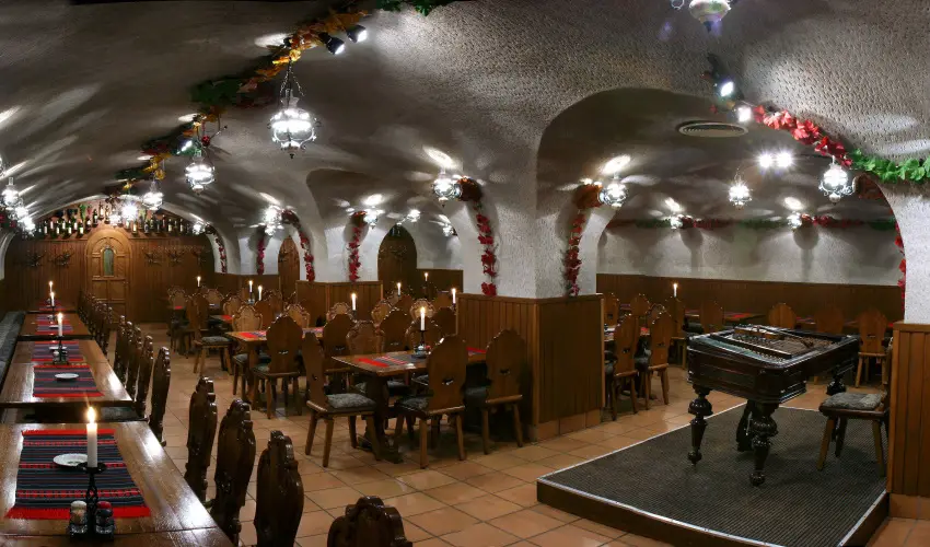 Kulacs Csrda & Panzi Eger - Szilveszter (min. 3 j)