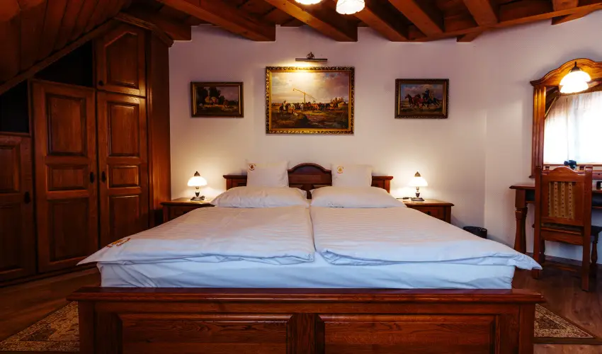 Kulacs Csrda & Panzi Eger - Szilveszter (min. 3 j)