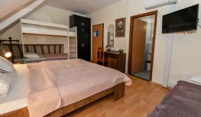 Lag�na Panzi� Sz�nt�d