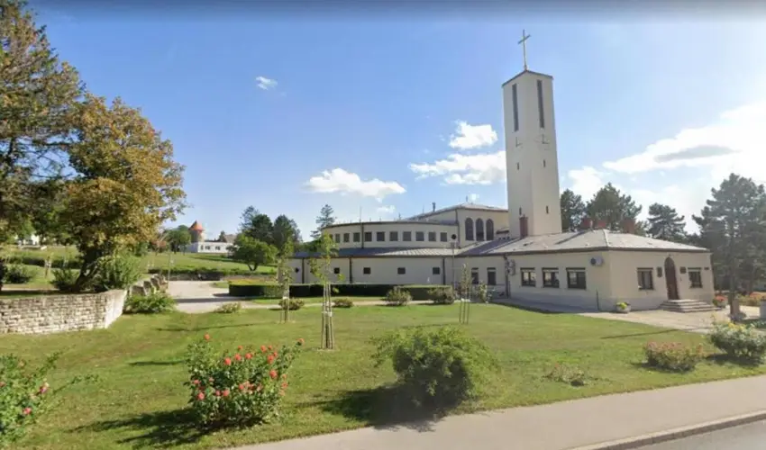 Lencs�s Apartmanh�z Apartmanok Sopron - Szilveszter