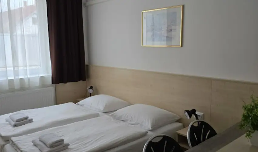 Lencs�s Apartmanh�z Apartmanok Sopron - Szilveszter